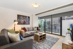 Luxe 2-Bed Apartment with River Views Near Casino